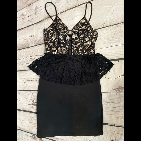 SPICEWEAR women BLACK STRIPED DRESS, size M. - Picture 2 of 13